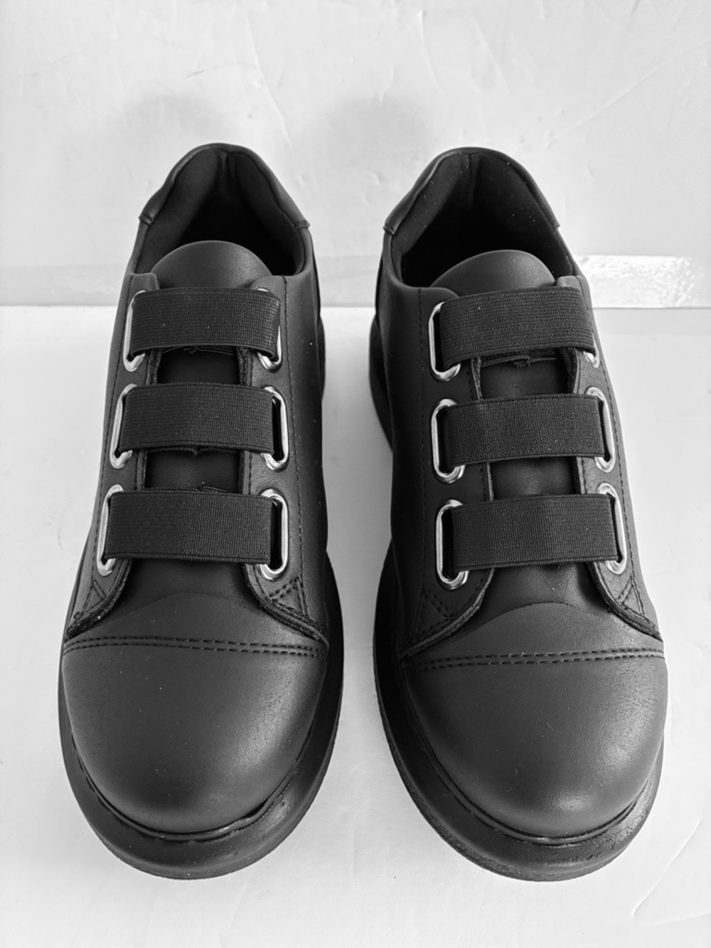 Apollo Moda Black Women's Casual CHEKICH Sneakers Size 5.5 NWT - Picture 8 of 11